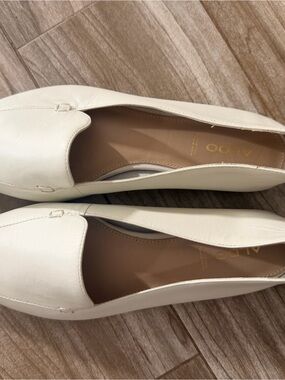 ALDO Cream Leather Loafers NEW no box